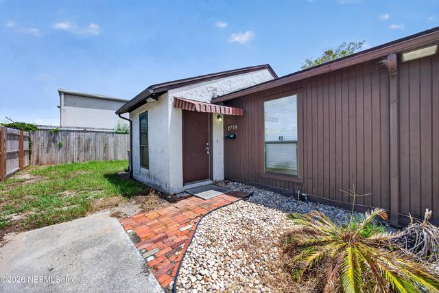 2715 TROLLIE Lane, Jacksonville, FL 32211