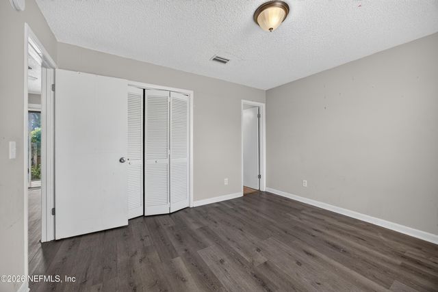 2715 TROLLIE Lane, Jacksonville, FL 32211