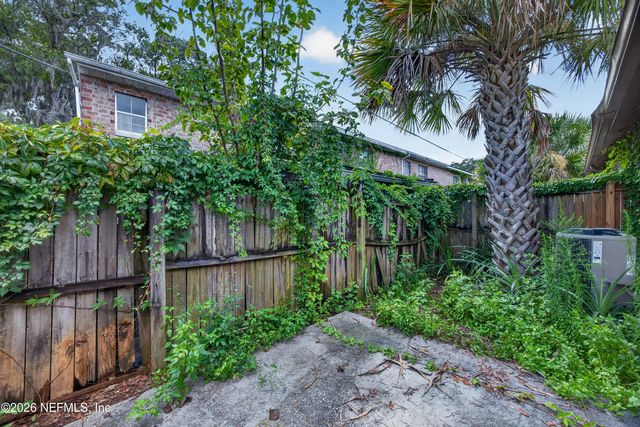 2715 TROLLIE Lane, Jacksonville, FL 32211