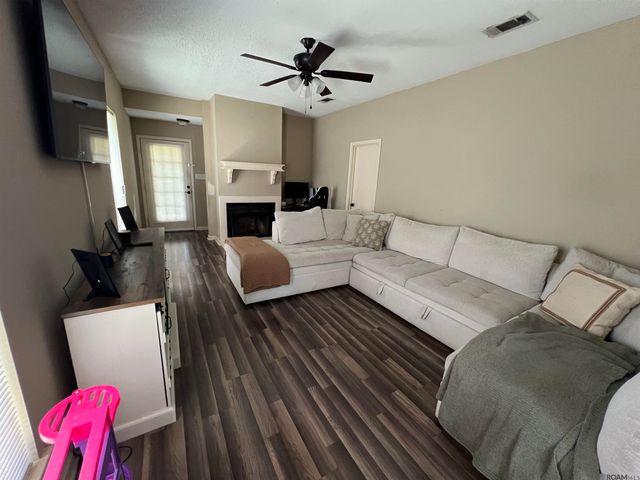 5109 Cumberland Cove Dr, Baton Rouge, LA 70817