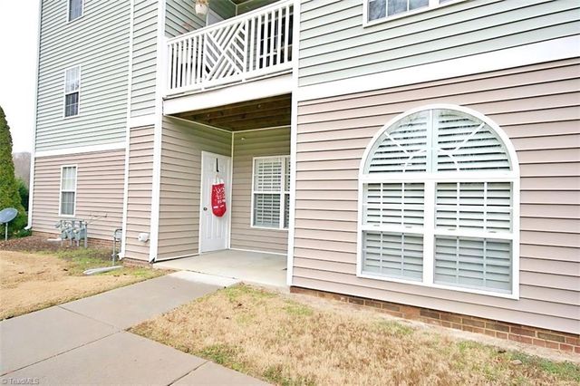 1620 Cherry Blossom Lane 103, Winston-salem, NC 27127