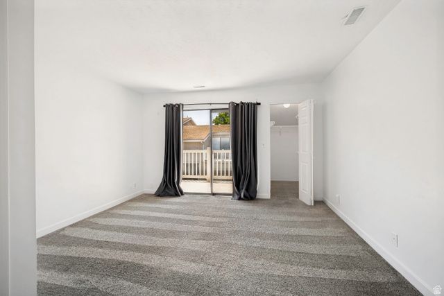 8736 S OAKWOOD PARK CIR, Sandy, UT 84094