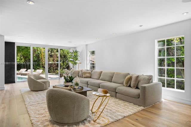 575 Bay Point Road, Miami, FL 33137
