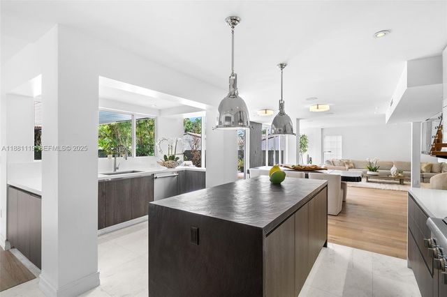 575 Bay Point Road, Miami, FL 33137