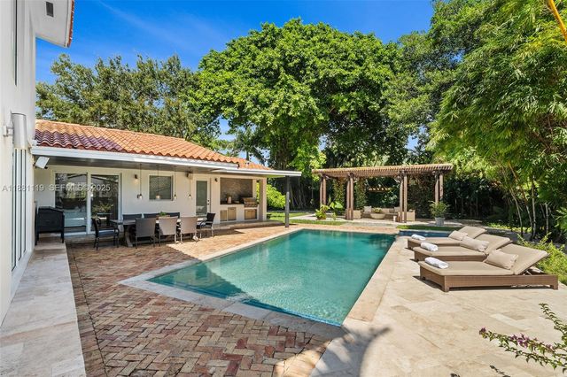 575 Bay Point Road, Miami, FL 33137