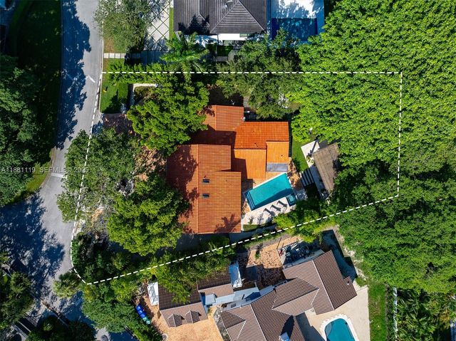 575 Bay Point Road, Miami, FL 33137