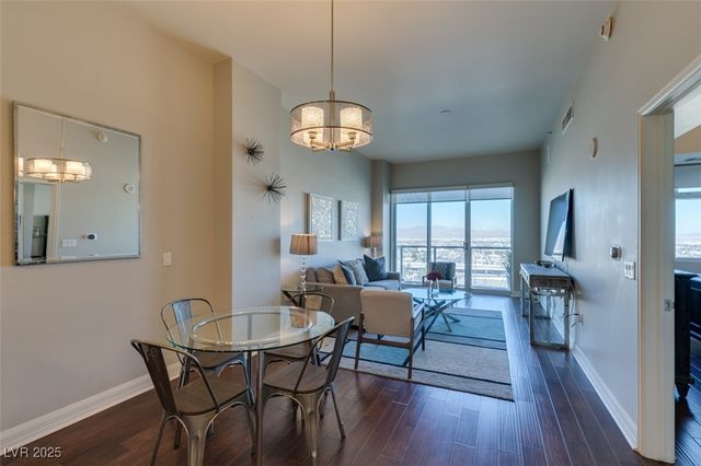 150 Las Vegas Boulevard 1618, Las Vegas, NV 89101