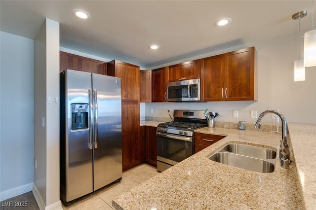 150 Las Vegas Boulevard 1618, Las Vegas, NV 89101