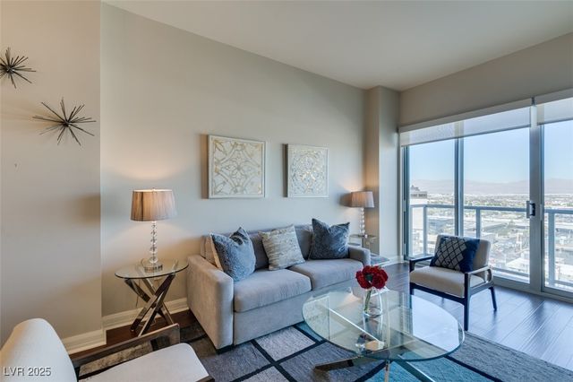 150 Las Vegas Boulevard 1618, Las Vegas, NV 89101