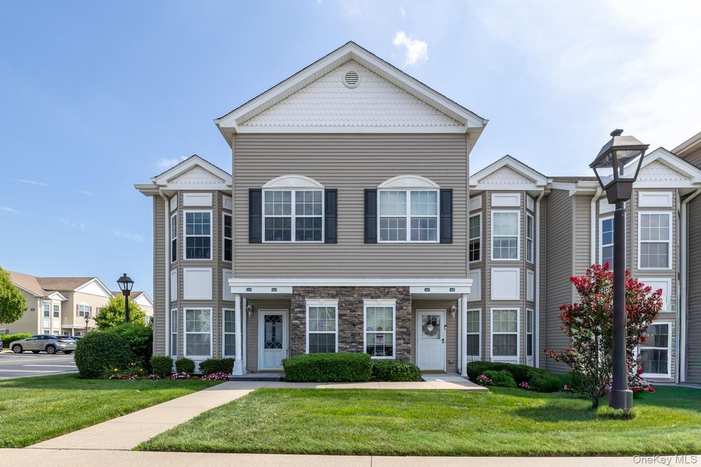 421 Autumn Drive, East Meadow, NY 11554 — exterior