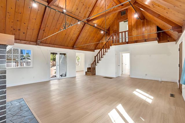 4313 N Thorne Avenue, Fresno, CA 93704
