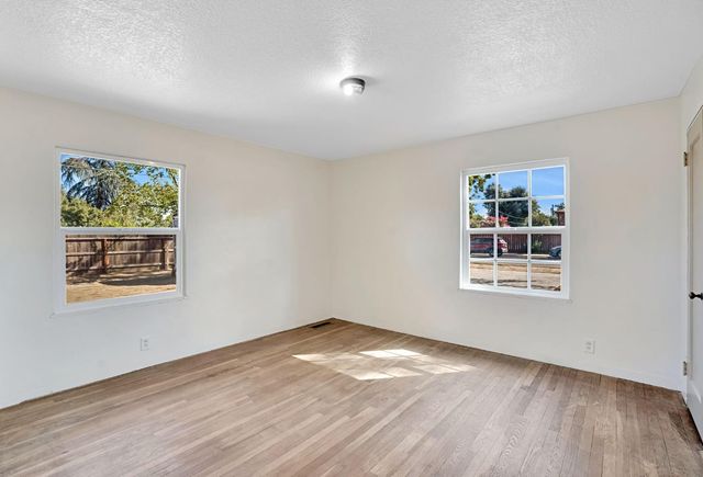 4313 N Thorne Avenue, Fresno, CA 93704
