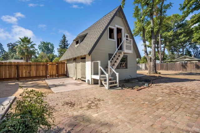 4313 N Thorne Avenue, Fresno, CA 93704
