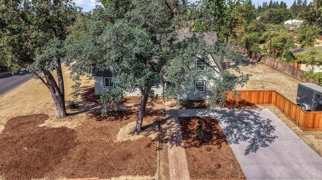 4313 N Thorne Avenue, Fresno, CA 93704