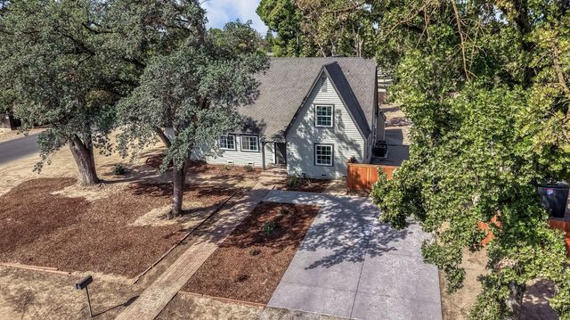 4313 N Thorne Avenue, Fresno, CA 93704