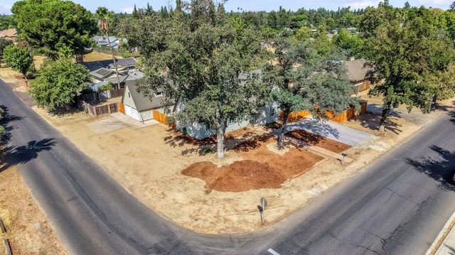 4313 N Thorne Avenue, Fresno, CA 93704