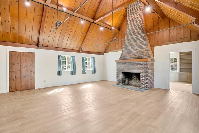4313 N Thorne Avenue, Fresno, CA 93704