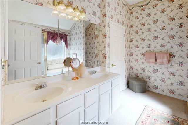 3209 Broadmoor Drive, Bryan, TX 77802