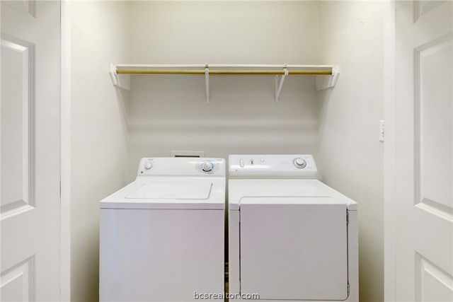 3209 Broadmoor Drive, Bryan, TX 77802