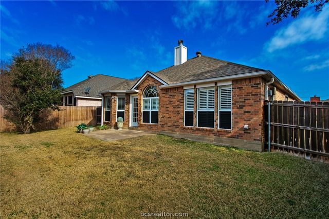 3209 Broadmoor Drive, Bryan, TX 77802