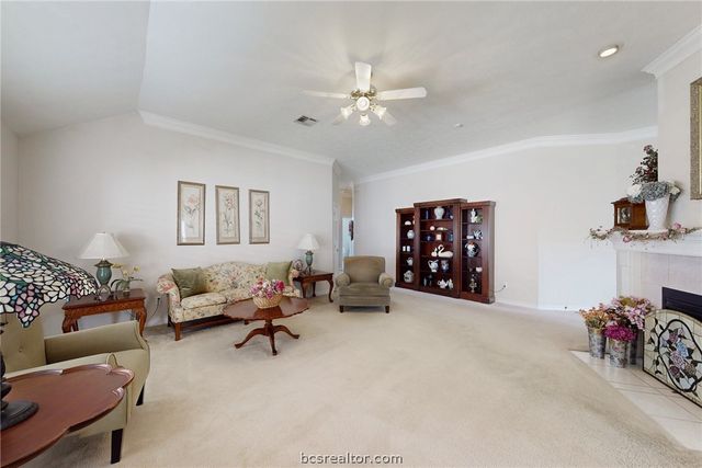 3209 Broadmoor Drive, Bryan, TX 77802