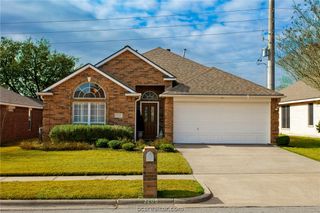 3209 Broadmoor Drive, Bryan, TX 77802