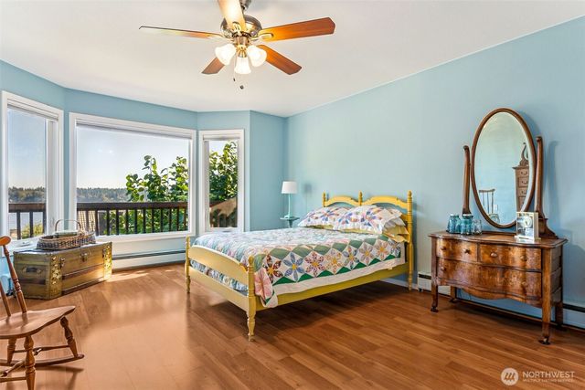 1405 Rolling Hills Terrace NW, Olympia, WA 98502