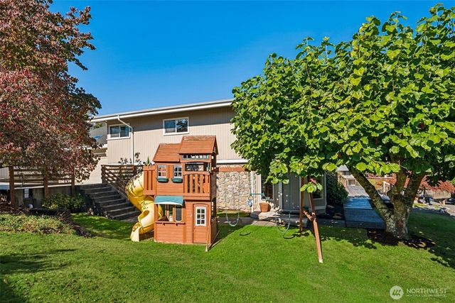 1405 Rolling Hills Terrace NW, Olympia, WA 98502