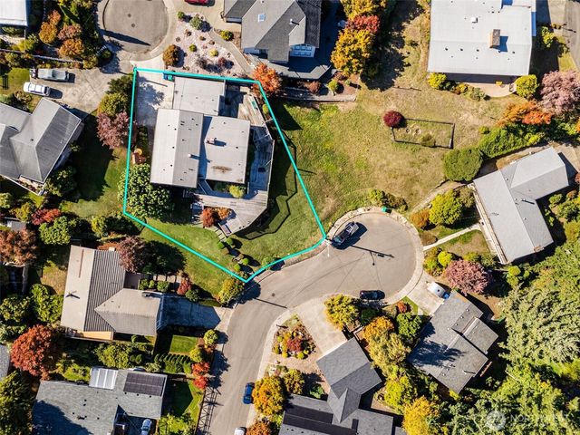 1405 Rolling Hills Terrace NW, Olympia, WA 98502