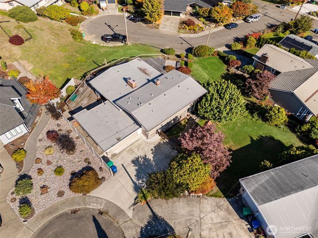 1405 Rolling Hills Terrace NW, Olympia, WA 98502