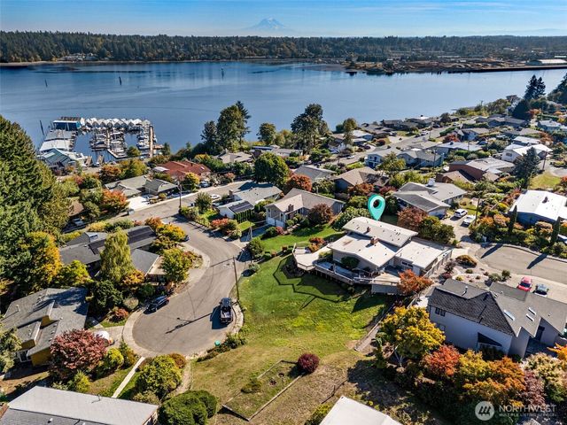 1405 Rolling Hills Terrace NW, Olympia, WA 98502