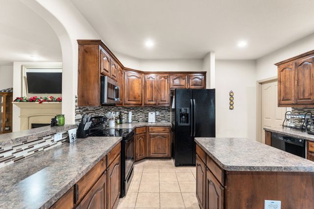 8505 Field Creek Court, Fort Worth, TX 76134