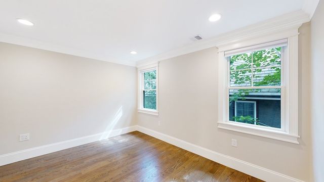 101 Sumner Road 1, Brookline, MA 02445