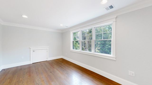 101 Sumner Road 1, Brookline, MA 02445