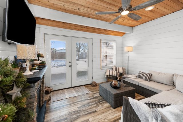 2062 30th Street, Rock Island, IL 61201