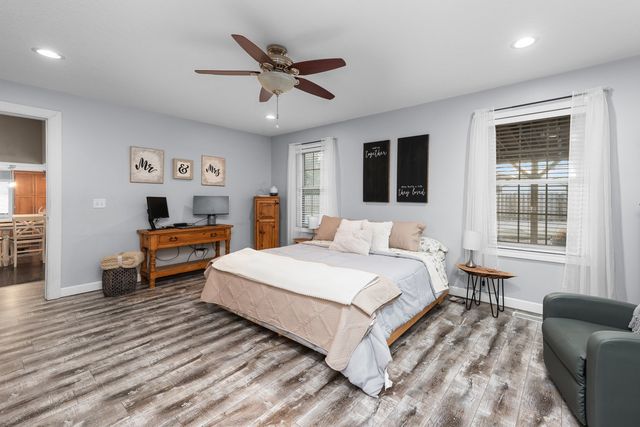 2062 30th Street, Rock Island, IL 61201