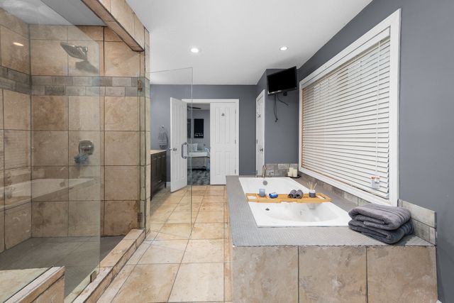 2062 30th Street, Rock Island, IL 61201