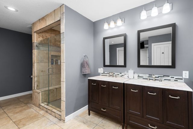 2062 30th Street, Rock Island, IL 61201