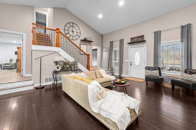 2062 30th Street, Rock Island, IL 61201