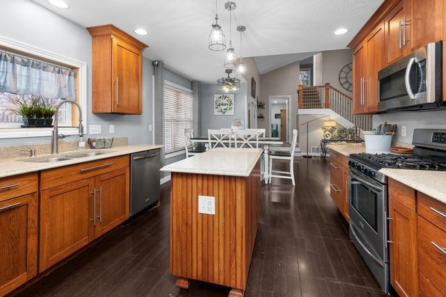 2062 30th Street, Rock Island, IL 61201