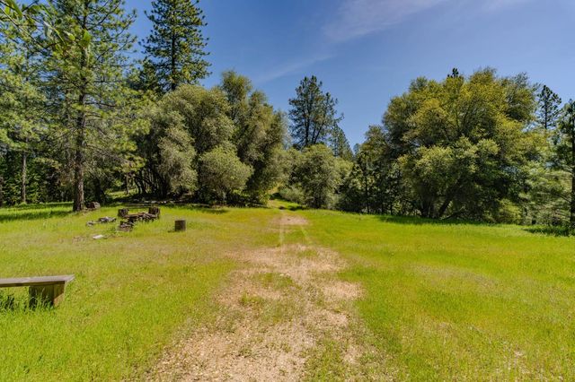 4040 Cedar Creek Rd, Mount Aukum, CA 95629