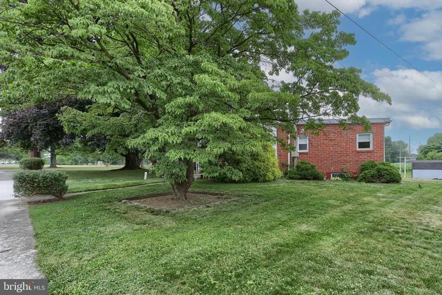 490 BEECHWOOD AVE, Lebanon, PA 17042