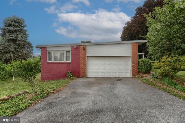 490 BEECHWOOD AVE, Lebanon, PA 17042