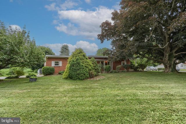 490 BEECHWOOD AVE, Lebanon, PA 17042