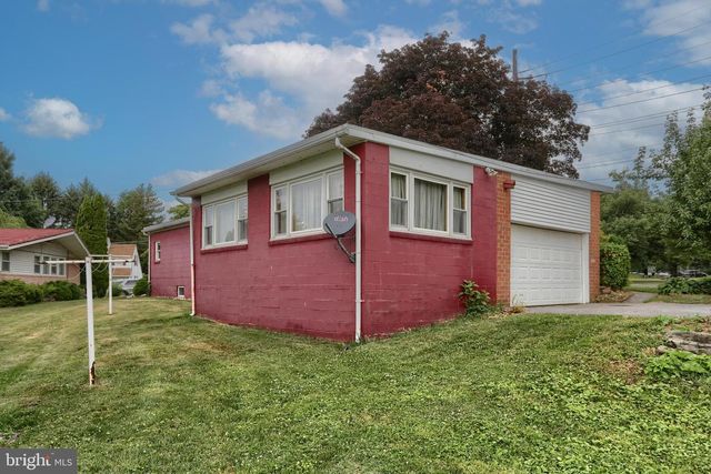 490 BEECHWOOD AVE, Lebanon, PA 17042