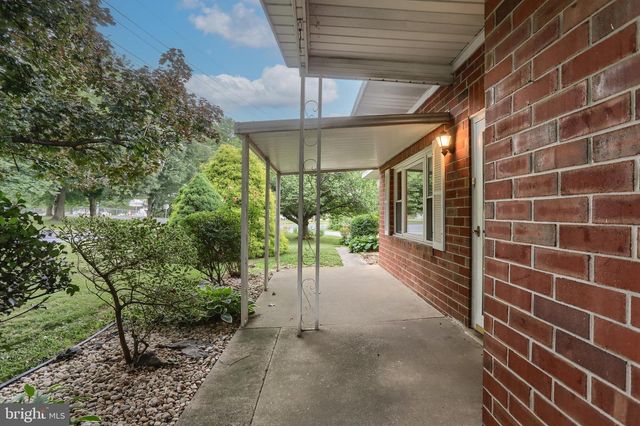 490 BEECHWOOD AVE, Lebanon, PA 17042