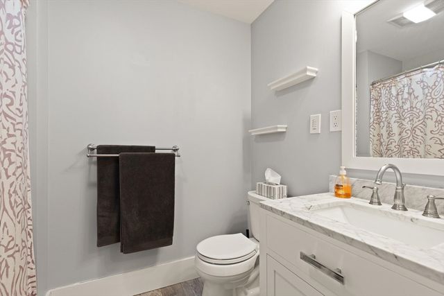 1 Loring Ave 212, Swampscott, MA 01907