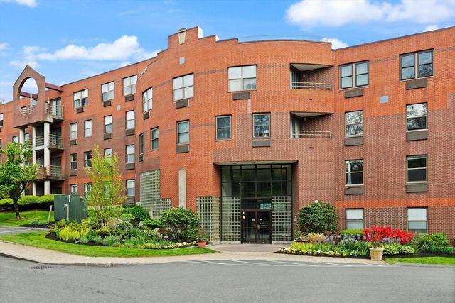 1 Loring Ave 212, Swampscott, MA 01907
