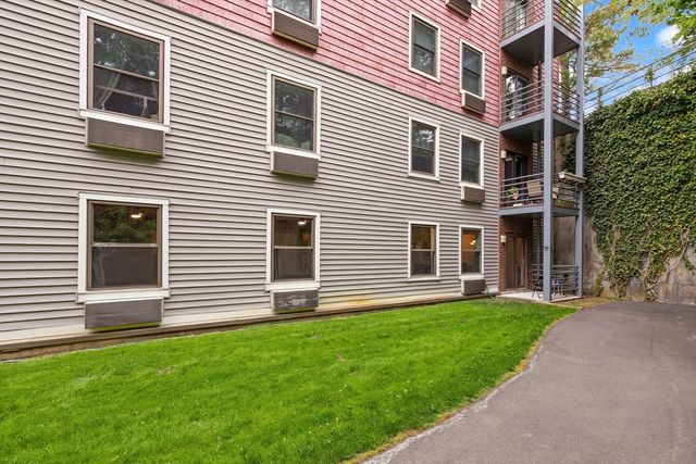 1 Loring Ave 212, Swampscott, MA 01907