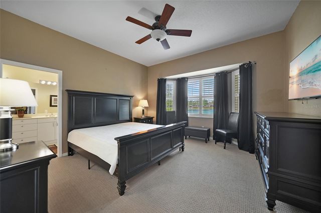 2037 LYNX RUN, North Port, FL 34288